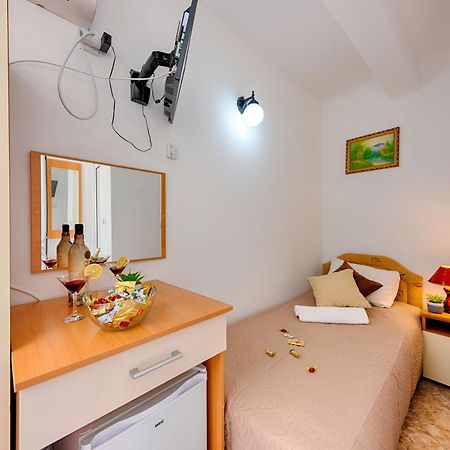 Hotel Dana Čanj Exteriér fotografie