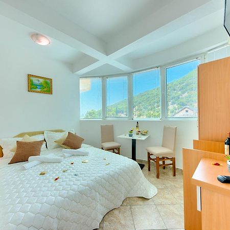 Hotel Dana Čanj Exteriér fotografie