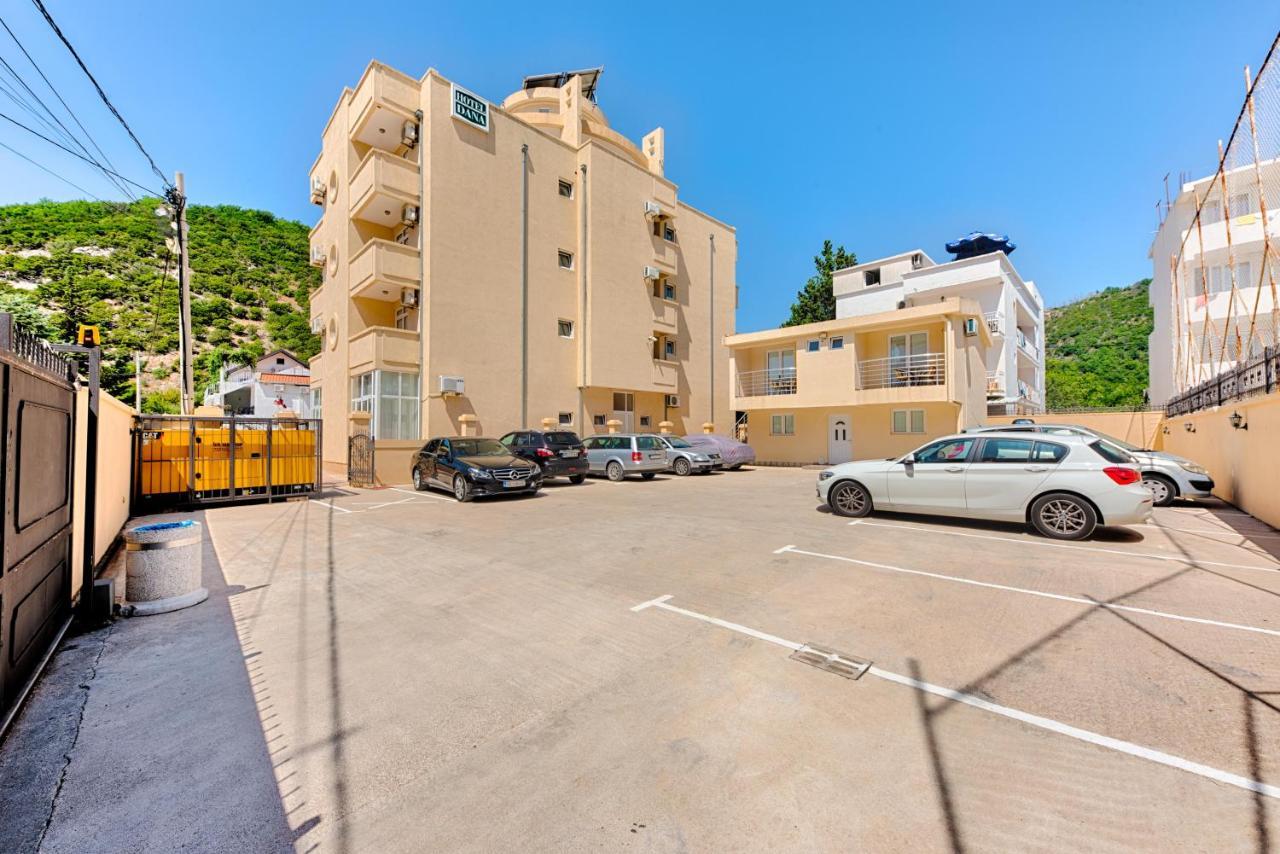 Hotel Dana Čanj Exteriér fotografie