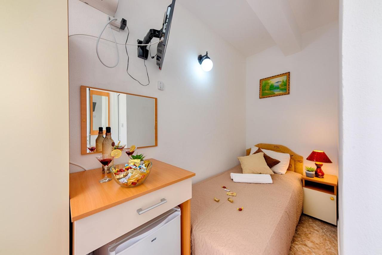 Hotel Dana Čanj Exteriér fotografie