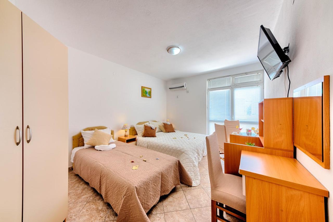 Hotel Dana Čanj Exteriér fotografie